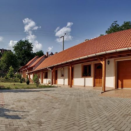 Nyitott Kapu Vendégház Felsőtárkány Exterior foto